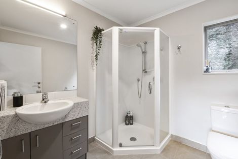 Photo of property in 31a Ocean View Road, Hatfields Beach, Orewa, 0931