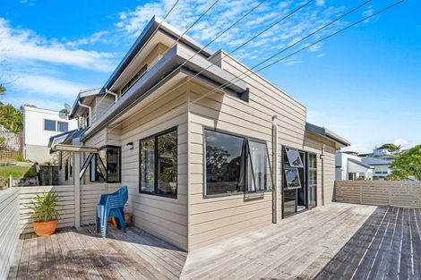 Photo of property in 11 Mizpah Road, Waiake, Auckland, 0630