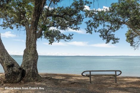 Photo of property in 98 Otitori Bay Road, Titirangi, Auckland, 0604