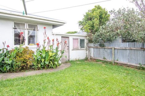 Photo of property in 41 Aberdeen Avenue, Takaro, Palmerston North, 4412