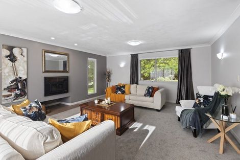 Photo of property in 21 Old Barn Road, Opaheke, Papakura, 2584