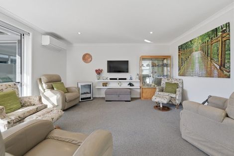 Photo of property in 9 Rotomanu Place, Pyes Pa, Tauranga, 3112