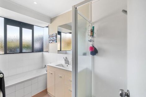 Photo of property in 60 Meander Drive, Welcome Bay, Tauranga, 3112