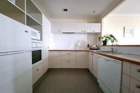 Photo of property in Kelvin House, 5h/16 The Terrace, Wellington Central, Wellington, 6011