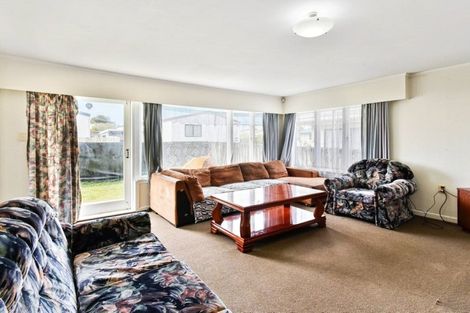 Photo of property in 1/31 Solveig Place, Randwick Park, Auckland, 2105