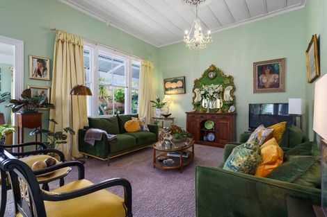 Photo of property in 147 Victoria Street, Cambridge, 3434