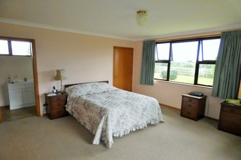 Photo of property in 187 Muhunoa Road West, Ohau, Levin, 5570