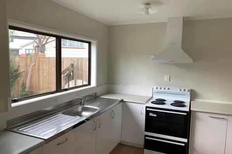 Photo of property in 2 West Harbour Drive, West Harbour, Auckland, 0618