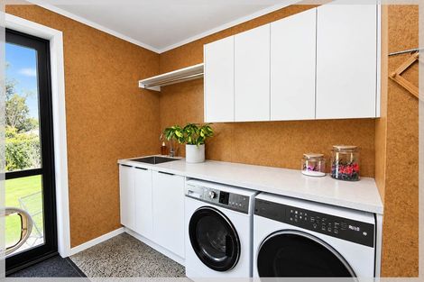 Photo of property in 62a Norbiton Road, Foxton, 4814