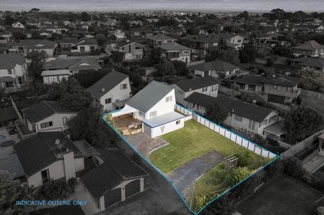 Photo of property in 1/116 Prince Regent Drive, Half Moon Bay, Auckland, 2012