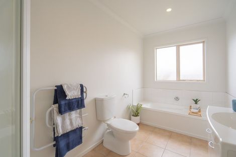 Photo of property in 20 Dusky Crescent, Aotea, Porirua, 5024