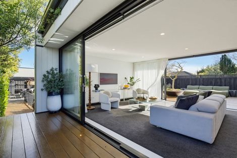 Photo of property in 275 Hills Road, Mairehau, Christchurch, 8013