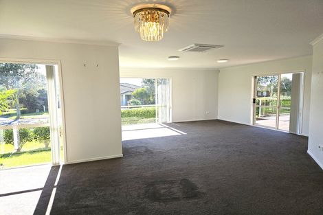 Photo of property in 1 Anchorite Way, Red Beach, 0932