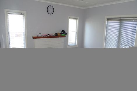 Photo of property in 11 Seddon Avenue, Papatoetoe, Auckland, 2104