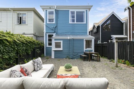 Photo of property in 96 Pirie Street, Mount Victoria, Wellington, 6011