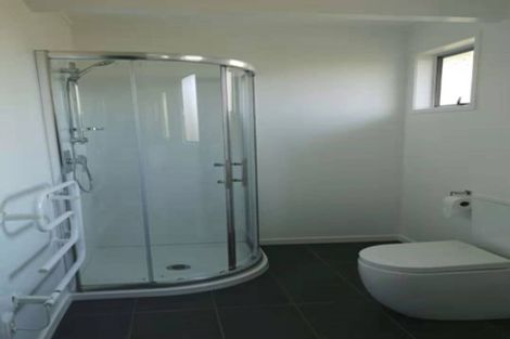 Photo of property in 11 Tempo Place, Torbay, Auckland, 0630