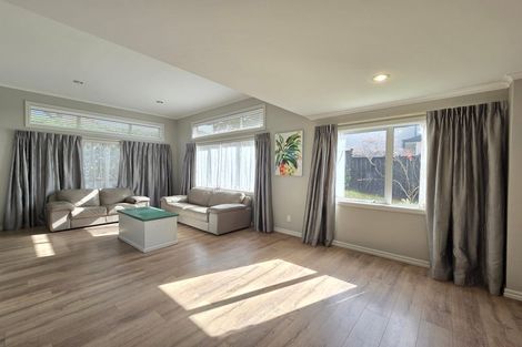 Photo of property in 6b Marina View Drive, West Harbour, Auckland, 0618
