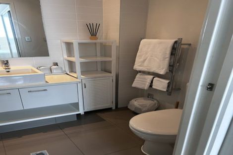 Photo of property in Sentinel Apartments, 402/3 Northcroft Street, Takapuna, Auckland, 0622