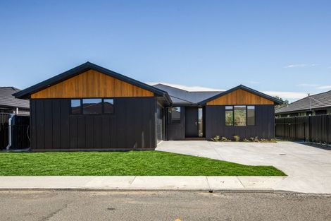 Photo of property in 9 Arihi Crescent, Frimley, 4120