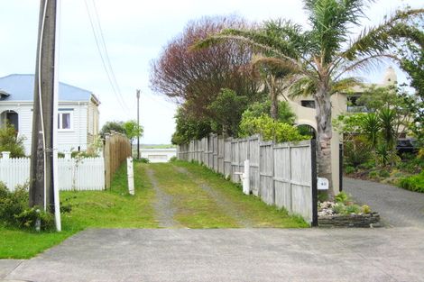 Photo of property in 38 Shakespear Road, Army Bay, Whangaparaoa, 0930