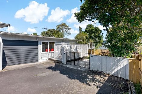 Photo of property in 2/12 Cosy Place, Howick, Auckland, 2014