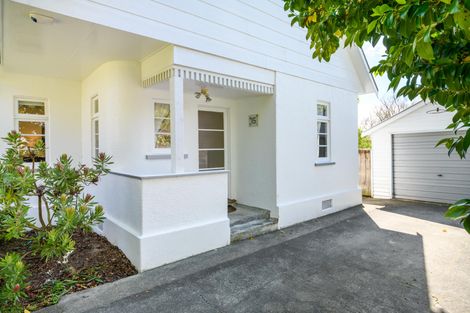 Photo of property in 15 Elmira Avenue, Hokowhitu, Palmerston North, 4410