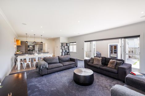 Photo of property in 31 Milverton Avenue, Hokowhitu, Palmerston North, 4410