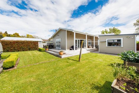 Photo of property in 31 Milverton Avenue, Hokowhitu, Palmerston North, 4410