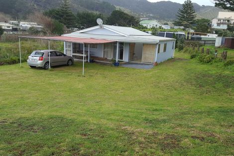 Photo of property in 17 Mission Road, Port Waikato, Tuakau, 2695