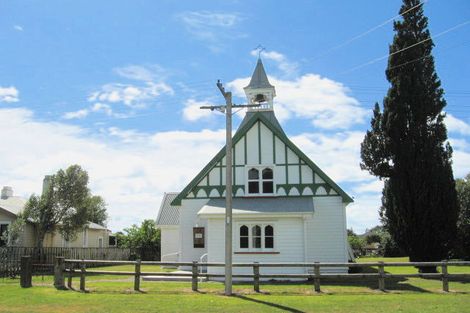 Photo of property in 10 Endeavour Street, Tolaga Bay, 4077