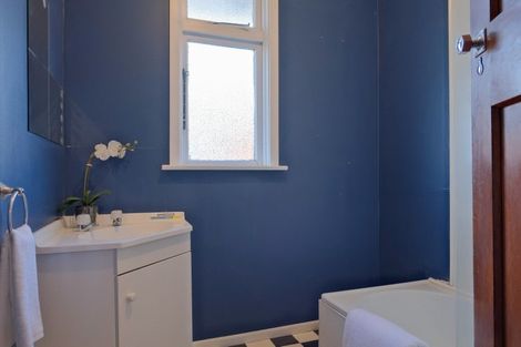 Photo of property in 14 Royal Crescent, Saint Kilda, Dunedin, 9012