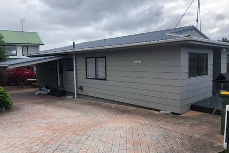 Photo of property in 2/7 Kitewao Street, Northcote, Auckland, 0627