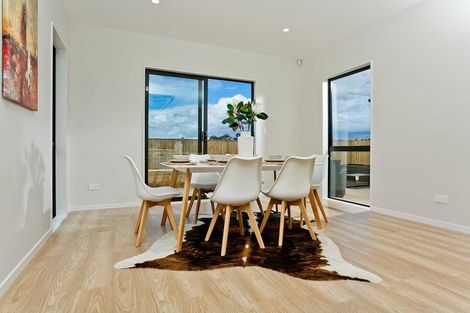 Photo of property in 18 Surf View Crescent, Red Beach, 0932