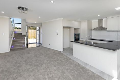 Photo of property in 3b Greers Road, Weymouth, Auckland, 2103