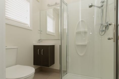 Photo of property in 13a Huapai Street, Onehunga, Auckland, 1061