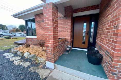 Photo of property in 12 Cossens Street, Balclutha, 9230