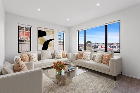 Photo of property in 98 Pepene Avenue, Takanini, 2112