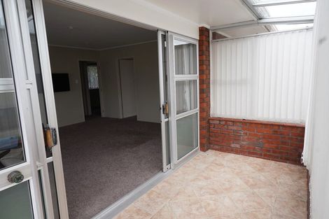 Photo of property in 3/6 Karamu Street, Strandon, New Plymouth, 4312