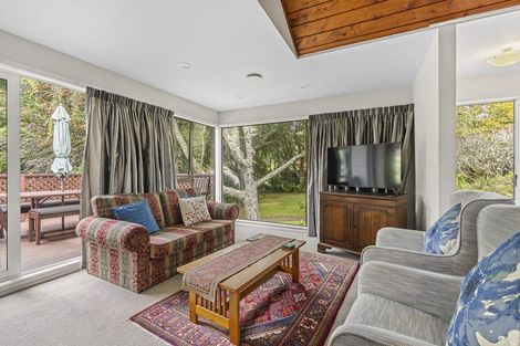 Photo of property in 6a Spencer Place, Merrilands, New Plymouth, 4312