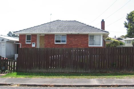 Photo of property in 1 Battersby Avenue, Mount Roskill, Auckland, 1041