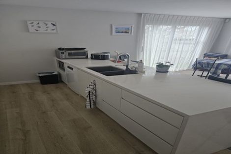 Photo of property in 8a Regent Street, Devonport, Auckland, 0624