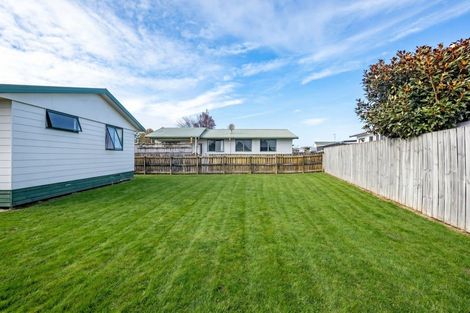 Photo of property in 5 Pringle Place, Nawton, Hamilton, 3200