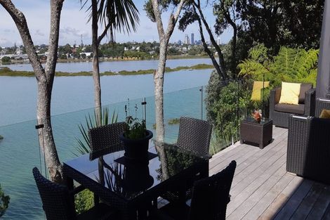 Photo of property in 3a Wesley Street, Devonport, Auckland, 0624