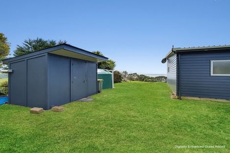Photo of property in 3143 South Head Road, South Head, Helensville, 0874
