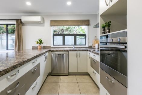 Photo of property in 137 Gloucester Street, Taradale, Napier, 4112