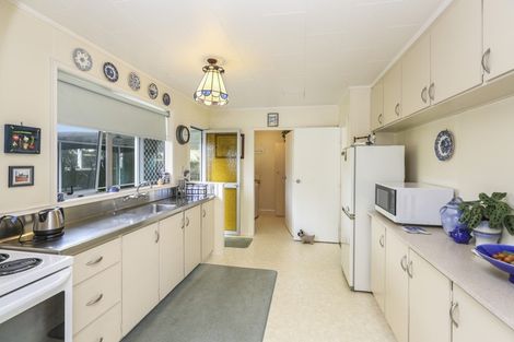 Photo of property in 154 Govett Avenue, Frankleigh Park, New Plymouth, 4310