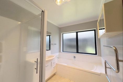 Photo of property in 29 Somerton Drive, Huntington, Hamilton, 3210