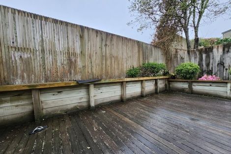 Photo of property in 2/15 Petherick Crescent, Johnsonville, Wellington, 6037