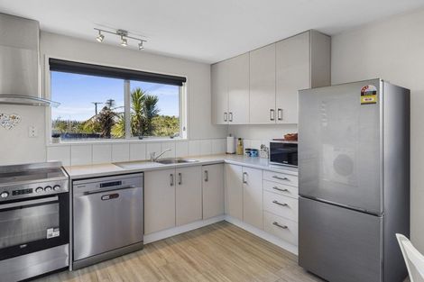 Photo of property in 1/125 Prestons Road, Redwood, Christchurch, 8051