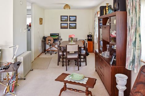 Photo of property in 10 Benmore Place, Omarama, 9412